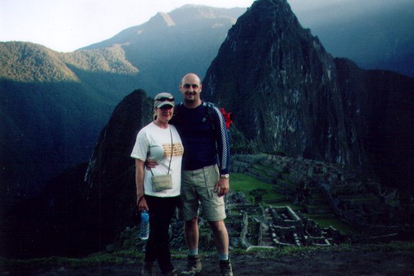 Barry and Debbie at Maachu Pichu